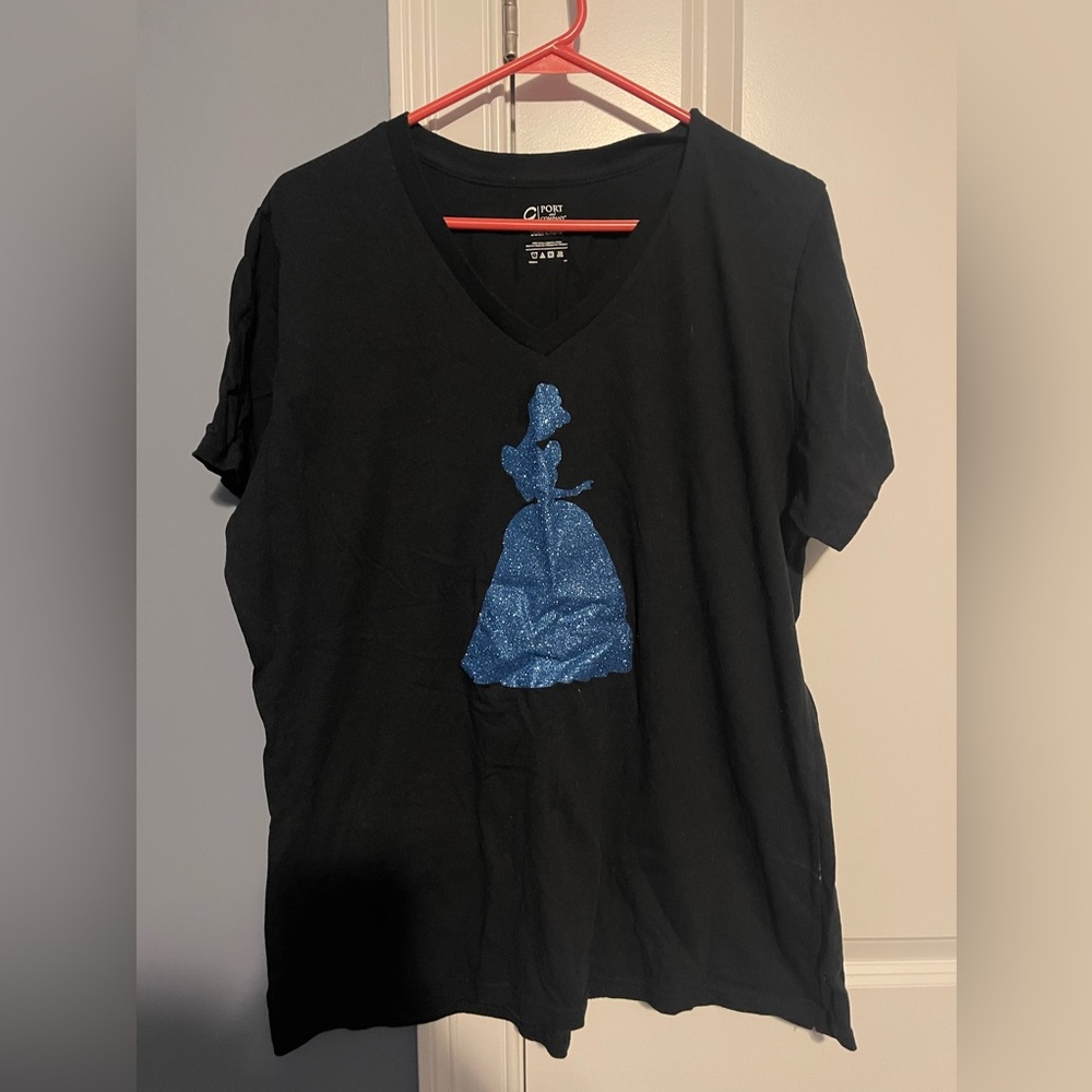 Women’s black XL v-neck blue glitter Cinderella short sleeve t shirt